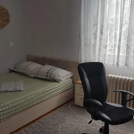 Apartment Zenica アパート ゼニツァ